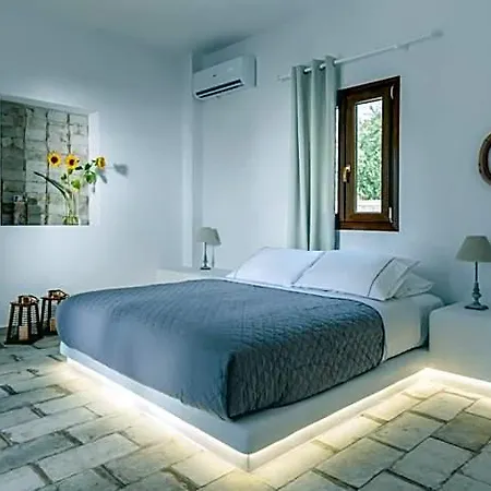 ホテル Elia Residences Santorini 4*