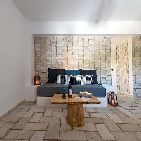 Elia Residences Santorini